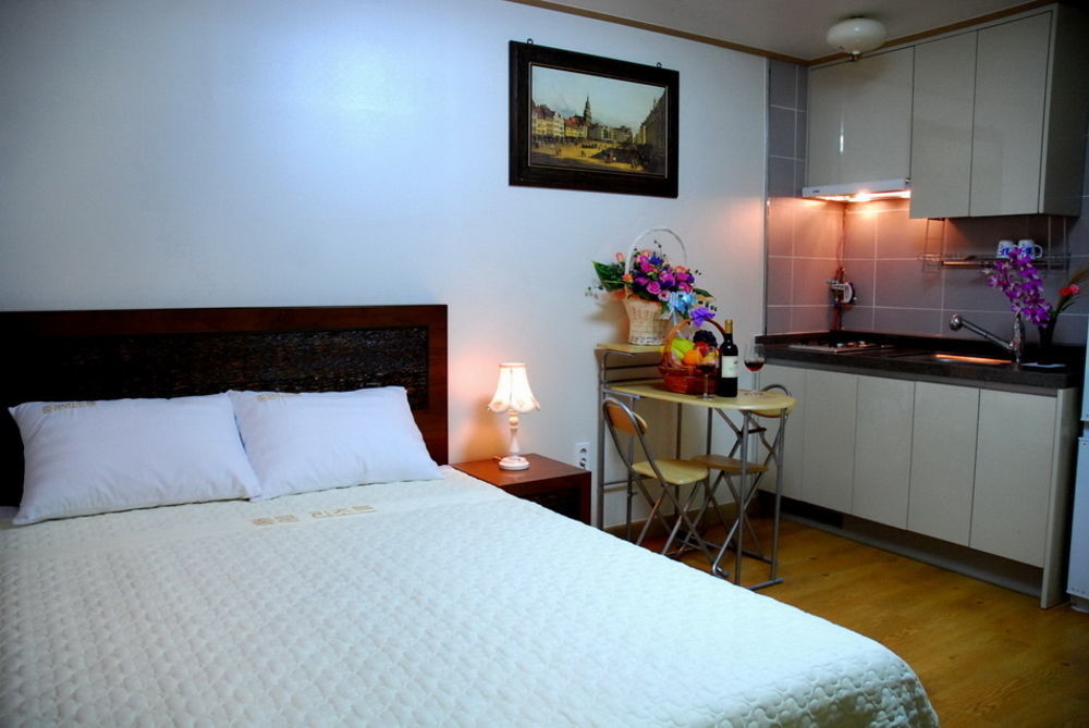 Jungmun Resort Jeju Согвипхо Экстерьер фото
