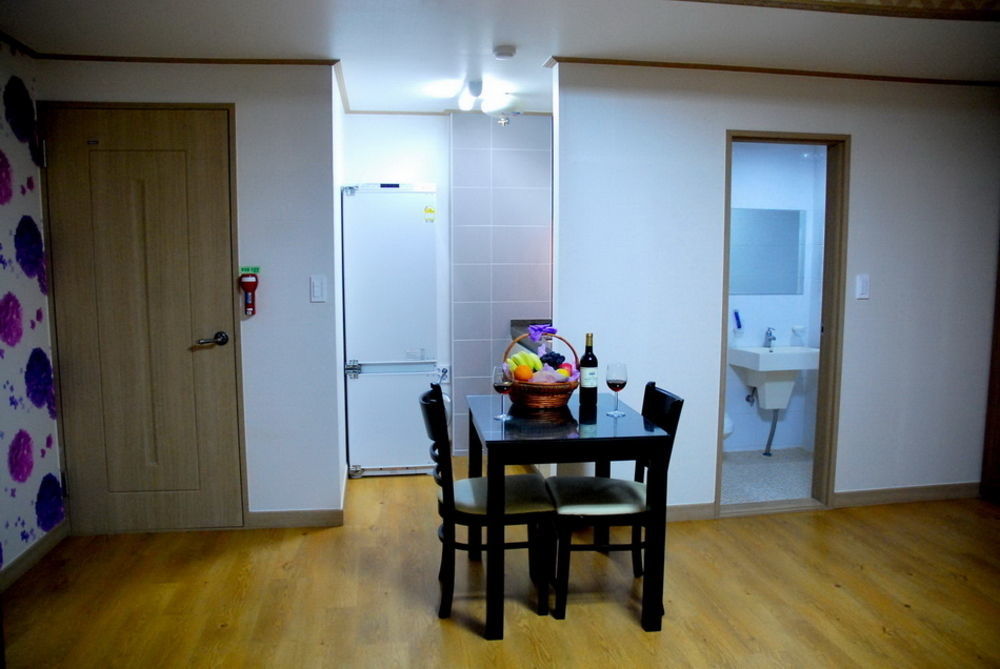 Jungmun Resort Jeju Согвипхо Экстерьер фото